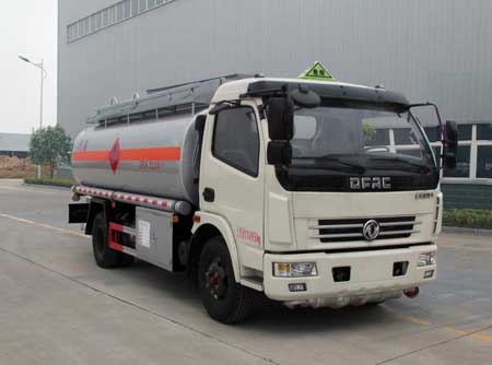 專威牌HTW5110GJYEA型東風(fēng)凱普特加油車
